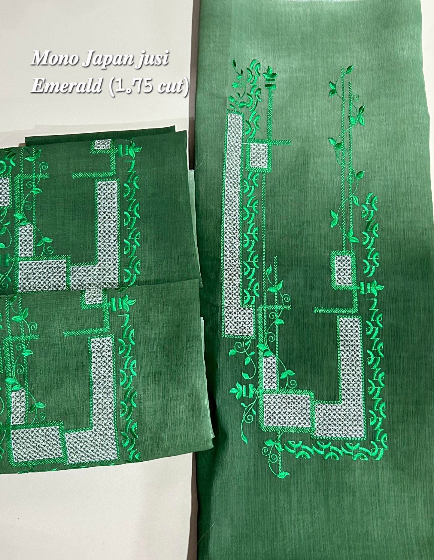 Monochromatic Japan jusi